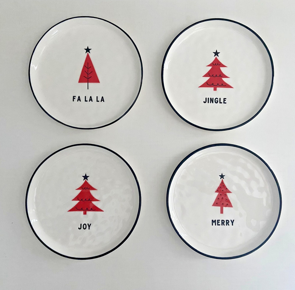 Santa Barbara Design Studio Holiday Appetizer Plates, Set of 4, Red Trees